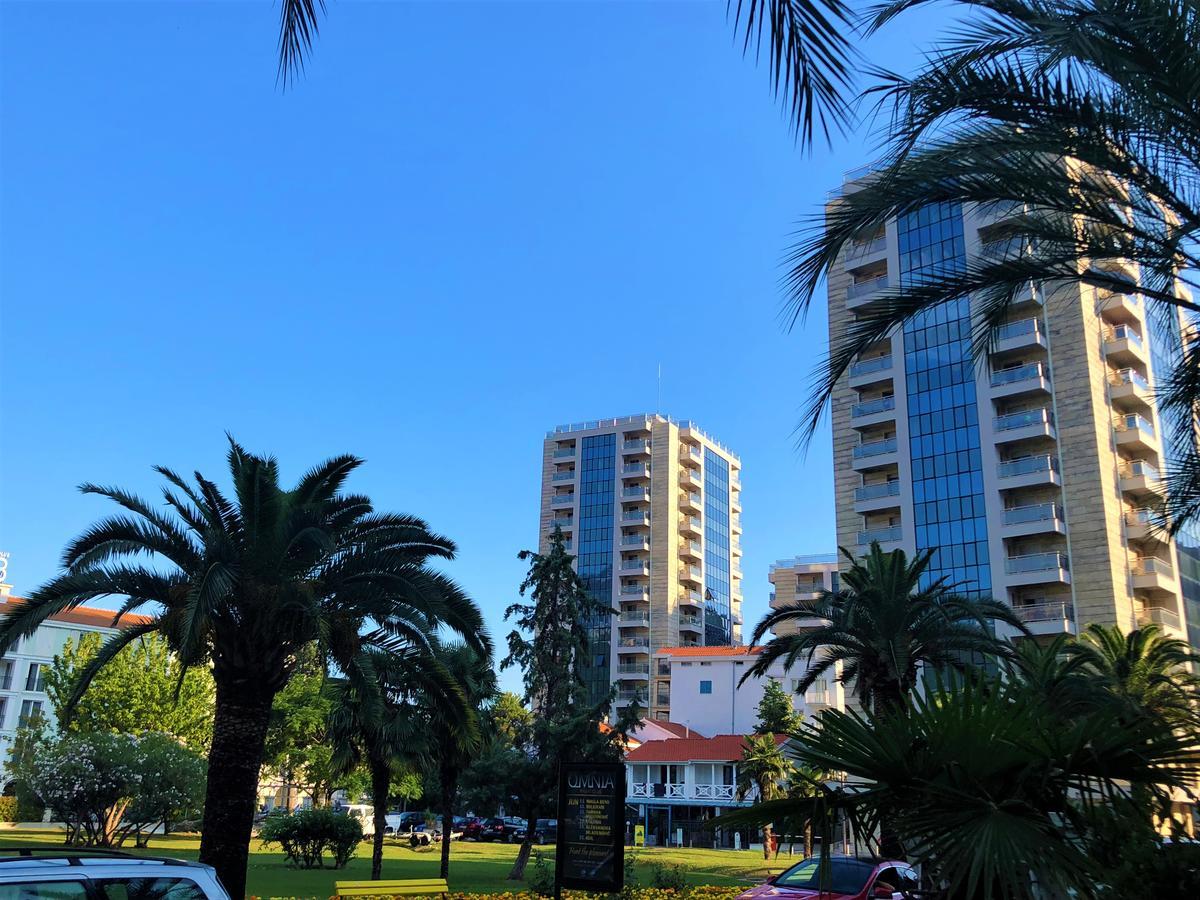 Beachfront Fontana 20 * Budva