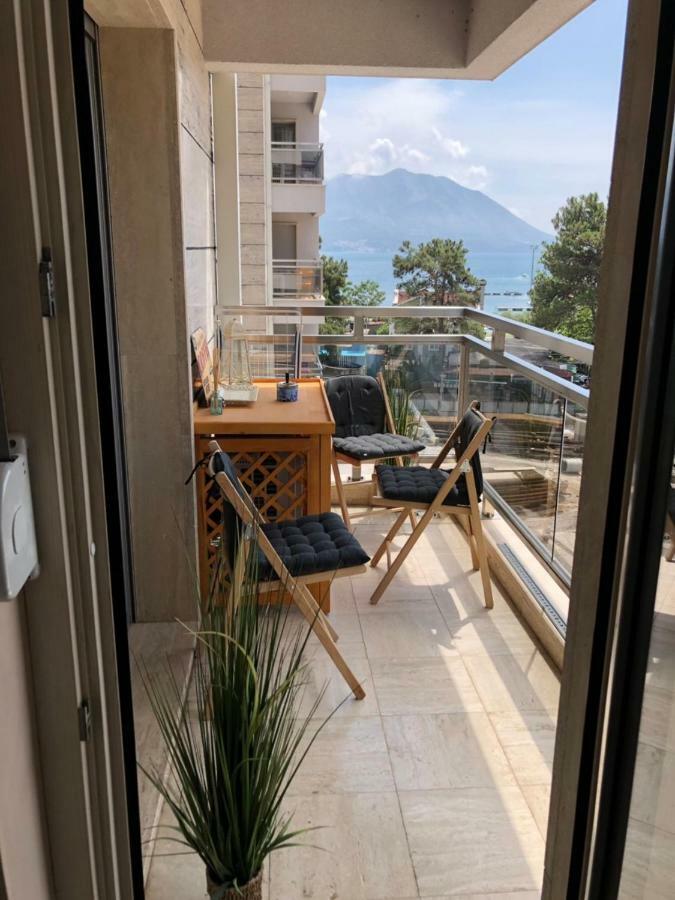 Daire Beachfront Fontana 20 *